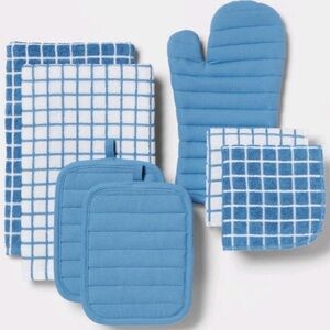 Room Essentials Kitchen Textile Set 7 pc Towels Dishcloths Potholders Mitt Blue